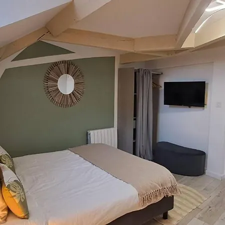 Charming In Historic With Breathtaking Views *