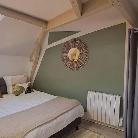Charming In Historic With Breathtaking Views * Cholet